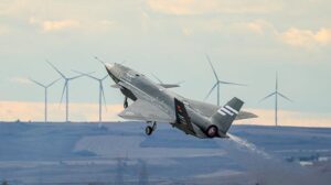 Bayraktar KIZILELMA: Öz Sermayeyle Geliştirilen Milli İnsansız Savaş Uçağı Yeni Test Başarılarıyla Güçleniyor