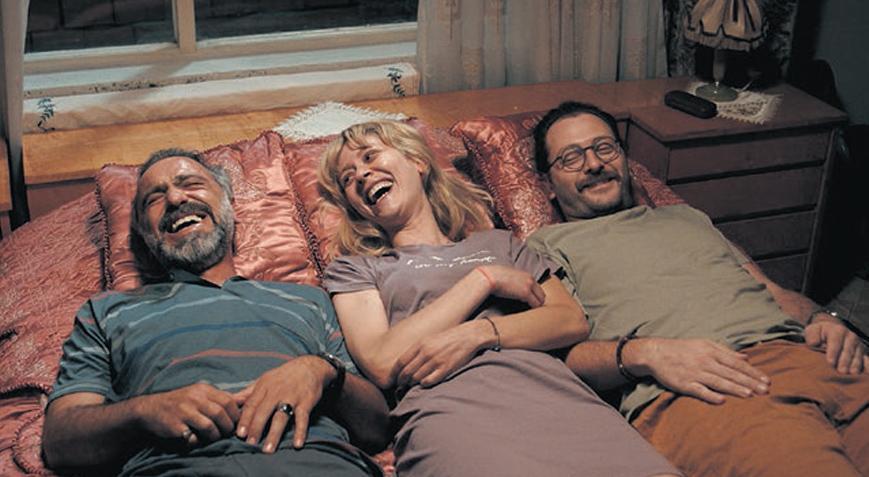 Bildiğin Gibi Değil ve Mustafa: Türkiye Sinemasında Aile Bağları ve Liderlik Arayışı