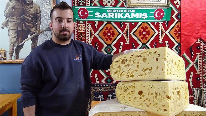 Boğatepe’nin İlk Gravyer Peyniri: Sezonun Tazesi ve Özel Bakır Kazanda Lezzet