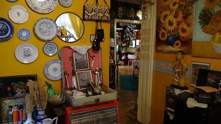 Bursalı Kafe: Antika Tutkusunu Yaşatan, Hikayesiyle Bir Yaşam Tarzı