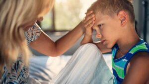 Çocukta Baş Ağrısı: Nedenler, Belirtiler ve Acil Durum Uyarıları