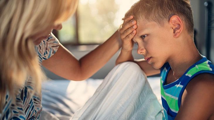 Çocukta Baş Ağrısı: Nedenler, Belirtiler ve Acil Durum Uyarıları