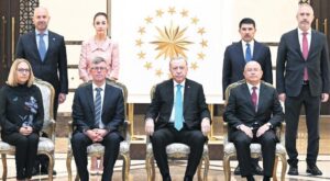 Cumhurbaşkanı Erdoğan’a Güven Mektupları ve DDk İncelemesi: Tören ve Denetim Süreçleri