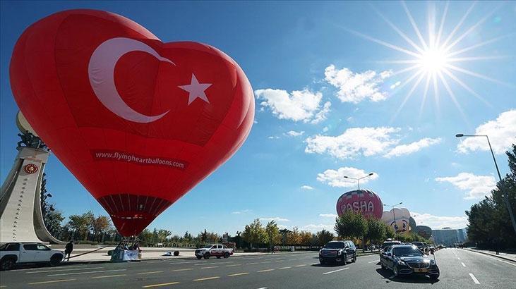 Cumhuriyet Bayramı Özel Sıcak Hava Balonu Şenliği: Anıtsal Kutlama ve Mehter Ziliyle Coşku