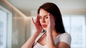 Denge Kaybının İzinde: Belirtiler, Nedenler ve Tedavi Yolları