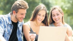 Gençler ve Bankacılık: Dijital Erişim ve Tasarruf Alışkanlıklarındaki Yeni Denge