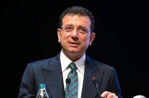 İmamoğlu Davası: Duruşma Salonu Değişikliği ve Katılım Kararı