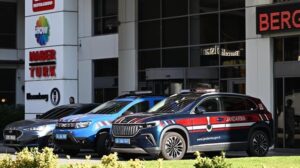 İstanbul’da Suç Örgütü Operasyonuyla İlgili Soruşturma ve Şüphelilerin Emniyetteki İşlemleri