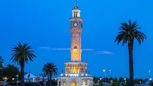 İzmir Kültür Yolu Festivali: Bir kentin sanata dönüşen enerjisi ve mirası