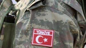 Kadınlara Zorunlu Askerlik Tartışması: Meclis Dilekçesi ve Gerçekler