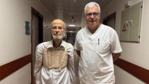 Kalp Krizi Riski Yüksek Yaşta Hastada Aniden Yaşanan Başarıyla Sonuçlanan Onarım Hikayesi