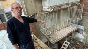 Konak’ta Apartmanda Koku ve Haşere Krizi: Alt Katın Çöp Evi İddiası