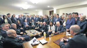 Mecliste Tokalaşma Anları: Erdoğan ve Muhalefet Arasında İlkler ve Üzüntü Dolu Anlar