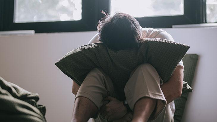 Mevsimsel Depresyon: Belirtiler, Risk Faktörleri ve Işık Terapisiyle Umut Veren Çözümler