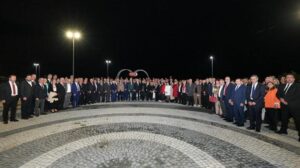 Muhtarların Rolü ve Şehrin Sorunlarına Eleştirel Yaklaşım: İstanbul’da Vatandaşla El Ele Birlikte Çözüm