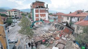 Sındırgı Depremlerinin İç Yüzü: Faylar, Enerji Dağılımı ve Olası Gelecek Belirlemeleri