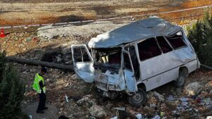 Tarım İşçilerini Taşıyan Minibüsün Şarampole Yuvarlanması: Erdemli’de 4 Ölü, Çok Sayıda Yaralı