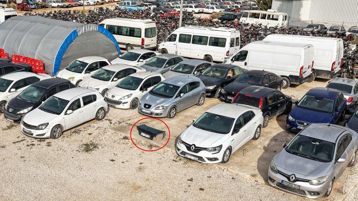 Antalya Otoparklarında Yıllardır Bekleyen Bagaj Kapağı ve Çekişmeli Araclar