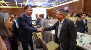 Asrın İnşası: Deprem Sonrası Yeniden Yapım Seferberliğinde Kamu-Özel İşbirliğinin Gücü