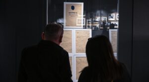 Atatürk’ün Kitap Dünyası Sergisi: Önemli Eserler ve Sesli Notlar Ziyaretçilere Açık