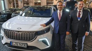 Berlin’de Türkiye-Alman Otomotiv İşbirliği: Yatırım İklimini Güçlendiren Ses