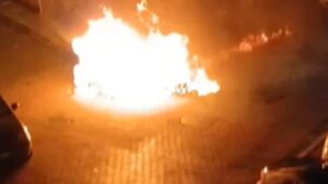 Çeliktepe Mahallesi’nde Sabah Yangını: Elektrik Kaynağı Şüphesi ve İtfaiye Müdahalesi