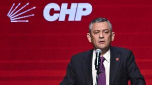 CHP Kurultayında İmkanlar ve Tutarlar: Salondan Gelen Gelişmeler ve İletişim