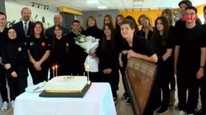 Demirören Medya ve Teknoloji Lisesi Öğretmen Günü Etkinliği: İlham Veren Anlar ve Geleceğe Yönelik Mesajlar