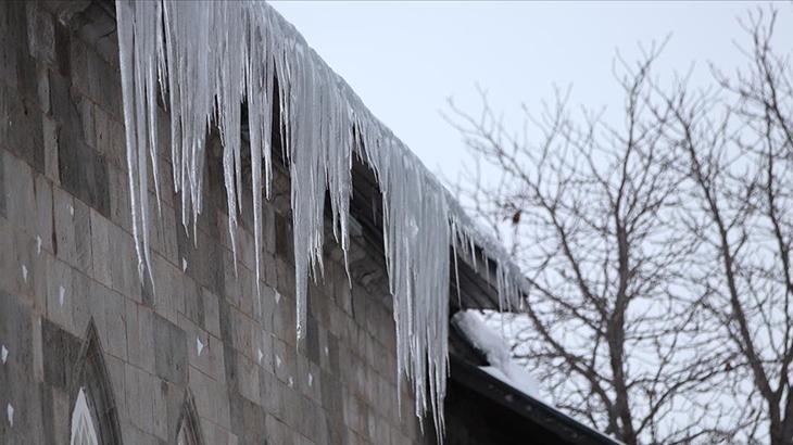 Erzurum’da Buz ve Kar Düşmenin Ardından Maluliyet ve Maddi Tazminat Kararı: 20,5 Milyon Lira Talebi ve Bina Güvenliği Mesajı