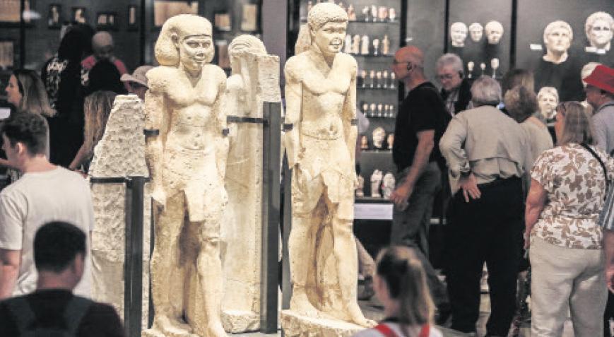 Gizemli Işığın Altında Büyük Mısır Müzesi: GEM’in Kapılarından Dahası