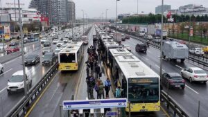 İBB UKOME Toplantısı: Metrobüs Güzergahı İçin Yeni Olası Yol Haritası ve Kararları