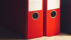 İddianamedeki Mali Yapı ve Taşınmaz Transferlerindeki Şüpheli İlişkiler