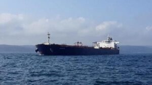 İstanbul Aşırı Sızdıran Tankerde Zehirlenme: Mürettebatın Durumu ve Yetkili Açıklamaları