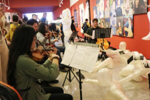 İstanbul Bienali: Mutluluk Temasıyla Genç Yetenekleri Buluşturan Uluslararası Sanat Etkinliği