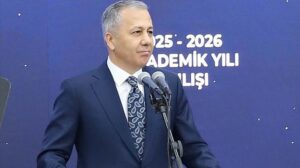 İzmir Katip Çelebi Üniversitesi 2025-2026 Akademik Açılışında Gençliğin Türkiye Yüzyılına Etkisi