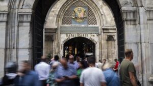 Kapalıçarşı’da Suç Geliri Aklama Operasyonu: 76 Şüpheli Yakalandı