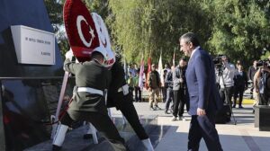 KKTC’nin Egemenlik ve İşbirliği Vizyonu: Yılmaz’ın 15 Kasım Cumhuriyet Bayramı Törenindeki Konuşması