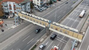 Körfez’deki Yaya Üst Geçidinin Yıkımı ve Yeni Köprü İnşası Süreci