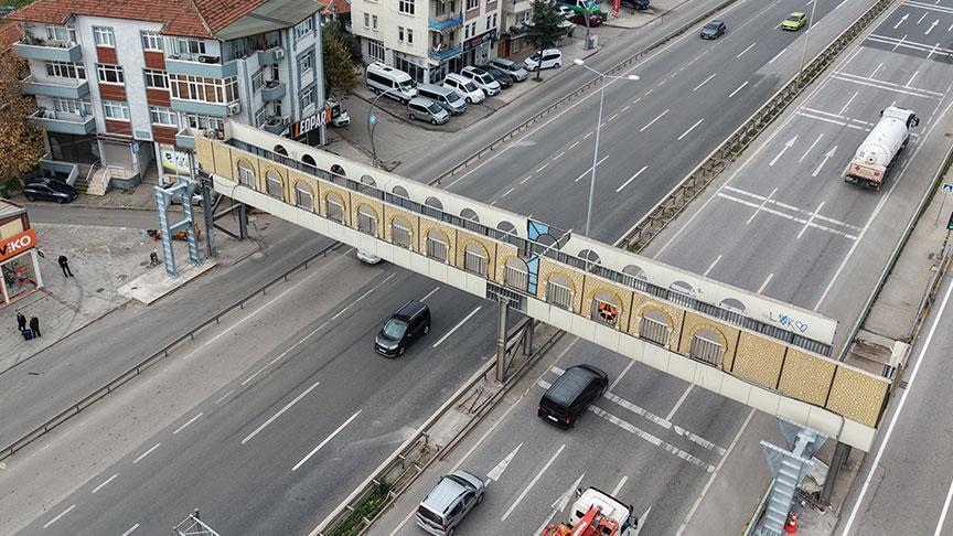 Körfez’deki Yaya Üst Geçidinin Yıkımı ve Yeni Köprü İnşası Süreci