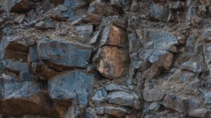 Kritik Mineraller ve Enerji Dönüşümünde Küresel Bağımlılık: Ülkeler Arası Denge ve Stratejiler