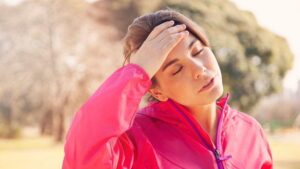 Mevsim Değişikliklerinde Baş Ağrılarını Anlamak ve Önlemek