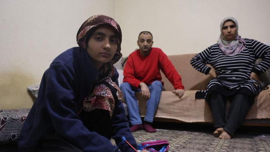 Mutlu Yarınlar İçin Tek Odalı Evde Yaşayan Ailenin Umudu