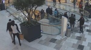 Samsun AVM’de Yaşanan Gergin Anlar: Ünlü Futbolcu Papy Djilobodji ve Şüpheli Arasındaki Olay