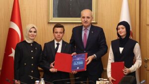 Türkiye Büyük Millet Meclisi’nde Çocuk Temsilcileriyle Buluşma ve Dijital Mecralar Üzerine Şuurlu Bir Diyalog