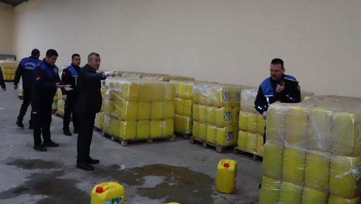 Adana-Mersin Yolu Üzerindeki Depoda Sahte Ayçiçek Yağı Operasyonu