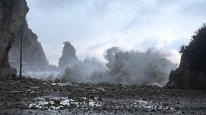 Amasra’da Kuvvetli Rüzgar ve Dalga Etkileri: Liman ve Çevrede Yaşananlar