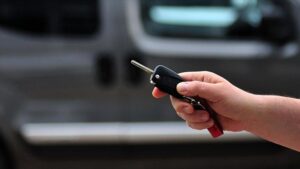 Araç Satışına Yeni Noter Harcı: Uygulama Detayları ve Etkileri