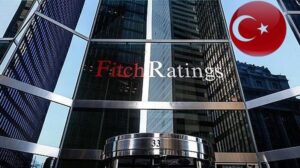 Artan Yapay Zeka Yatırımları ve Hisse Senedi Piyasaları Küresel Büyümeyi Destekliyor: Fitch Raporunun Detayları