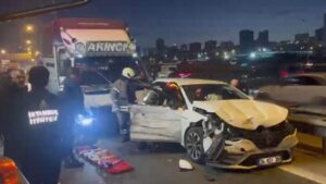 Bağcılar TEM Otoyolu’nda Zincirleme Kaza: 5 Yaralı ve Trafik Durma Noktası