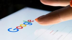 Canlı Çeviriyle Sesli Dünyaya Yolculuk: Google Translate Hacklesini Yükselten Yeni Özellik